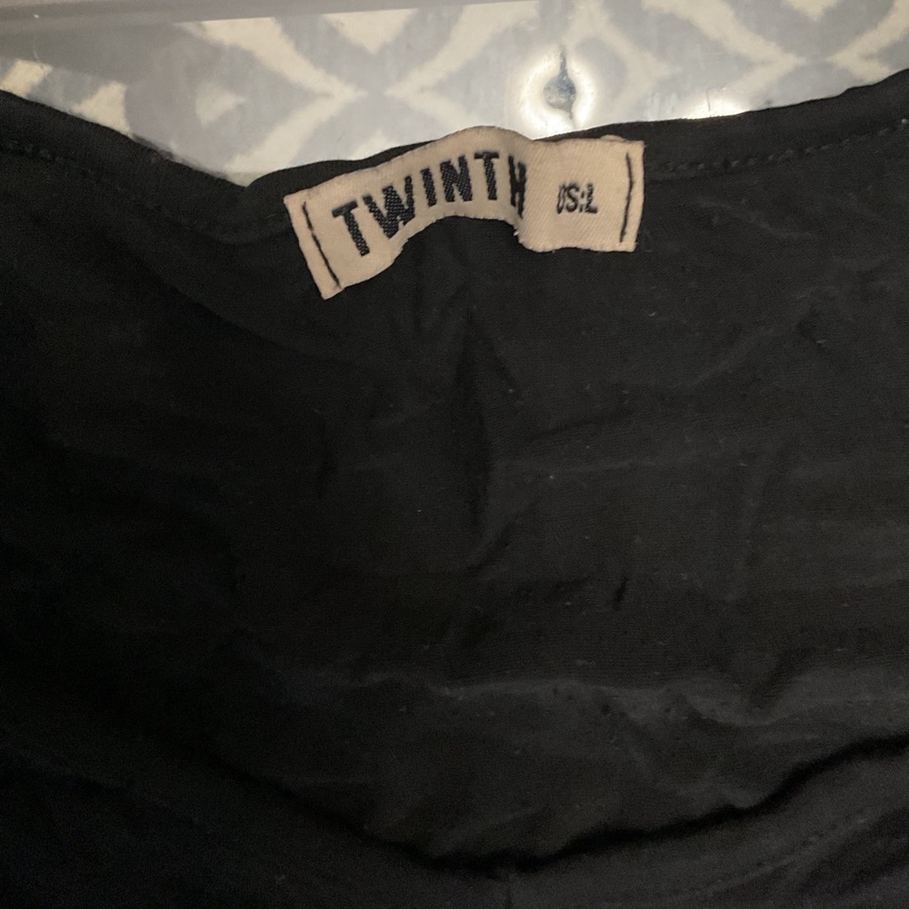 Twinty Black Top